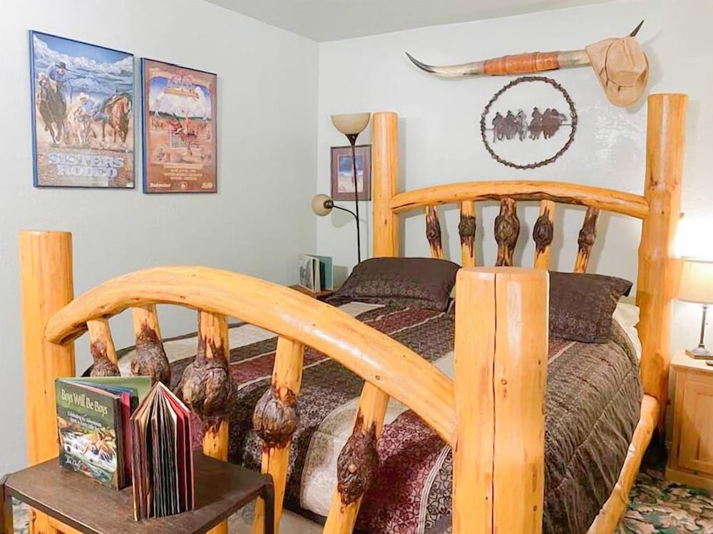 The Cowboy Room photo 1