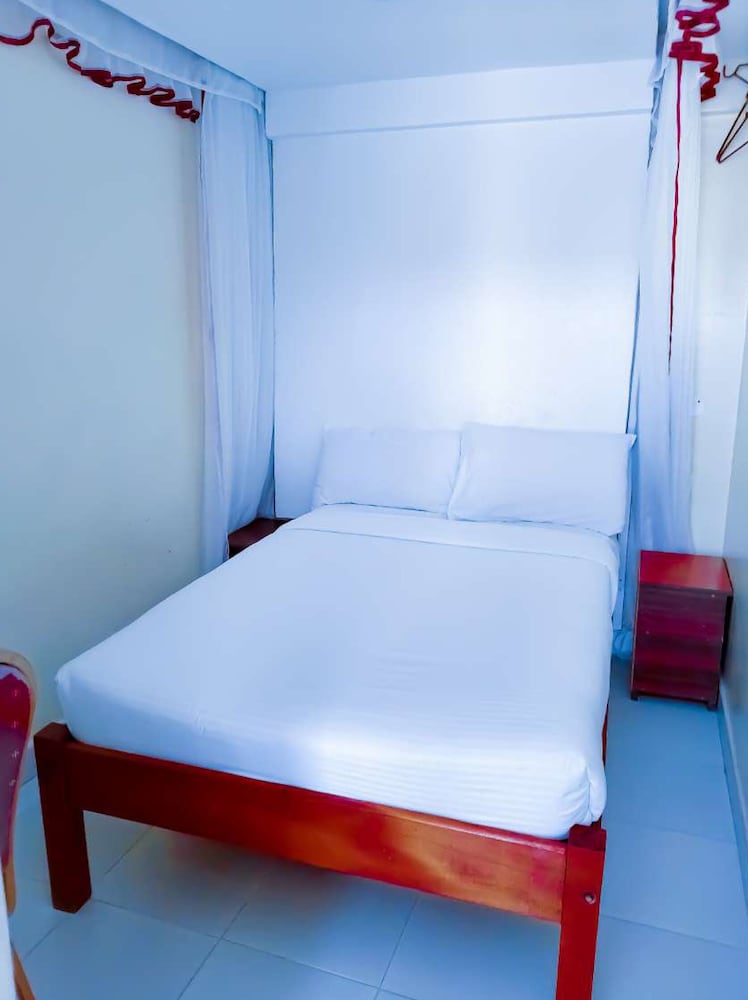 Single Room, Balcony