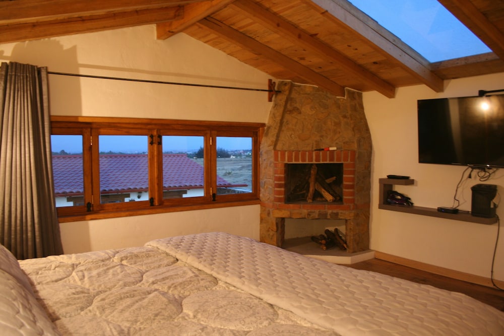 Superior Bungalow photo 1
