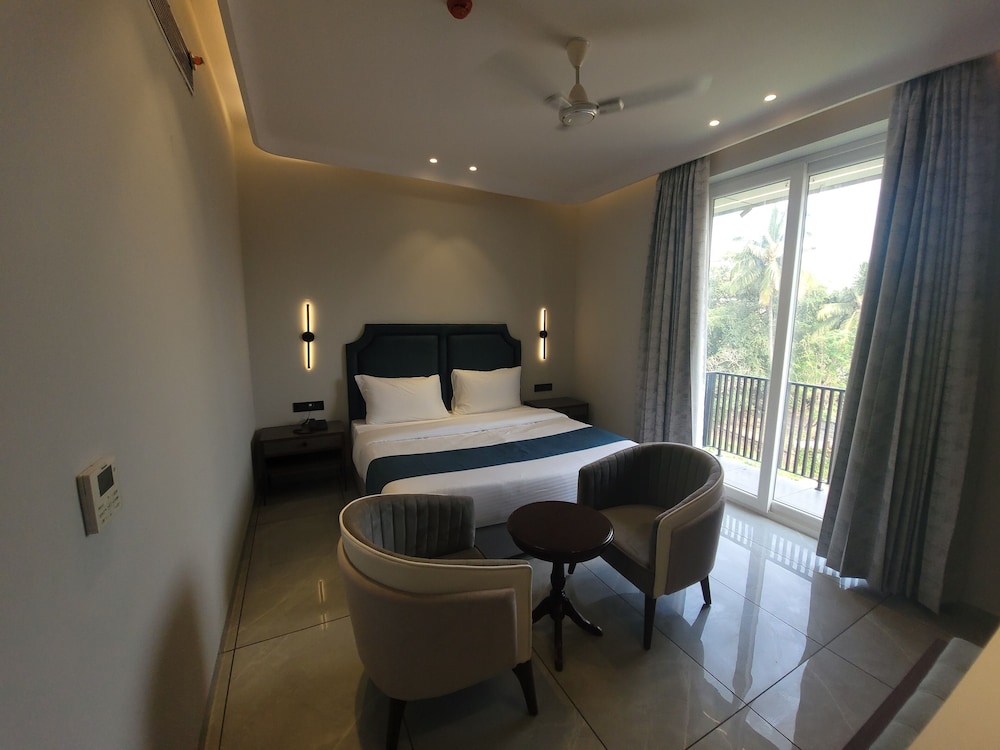 Premium Double Room photo 3