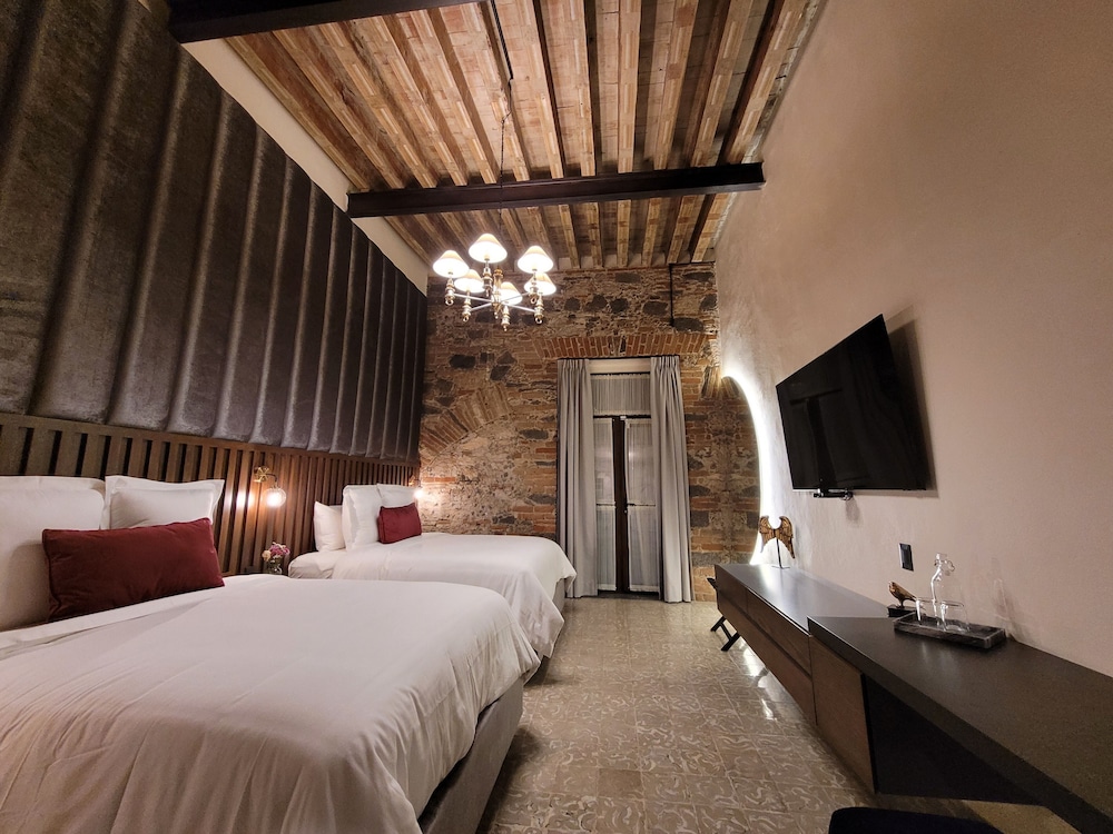 Grand Suite photo 2