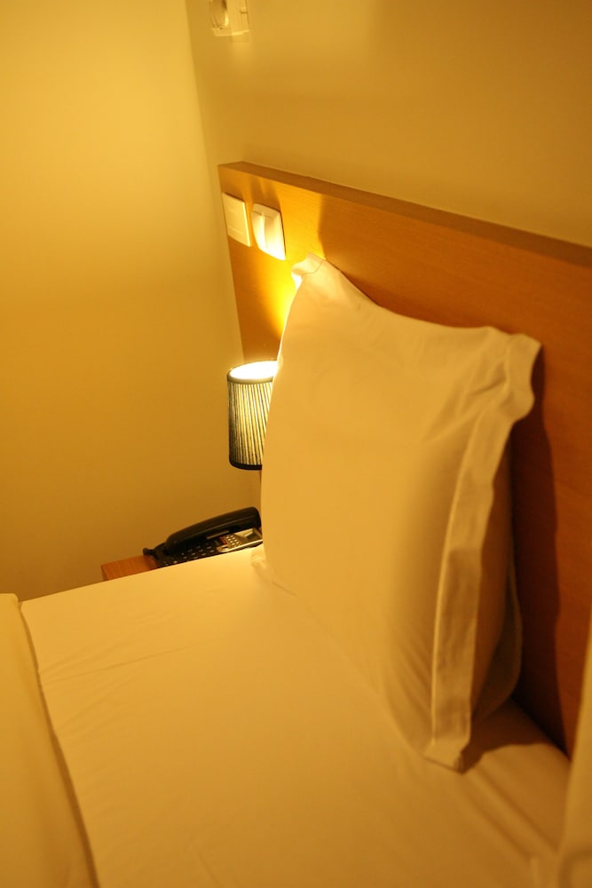 Standard Double Room - Photo 2