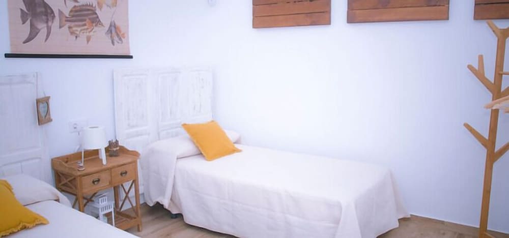 House, 4 Bedrooms, Terrace photo 3