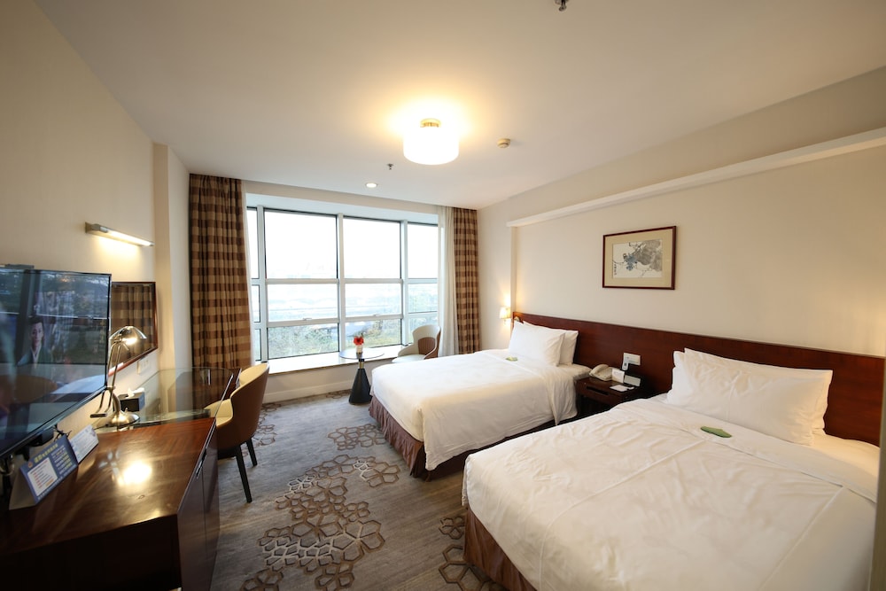 Standard Twin Room - Photo 4