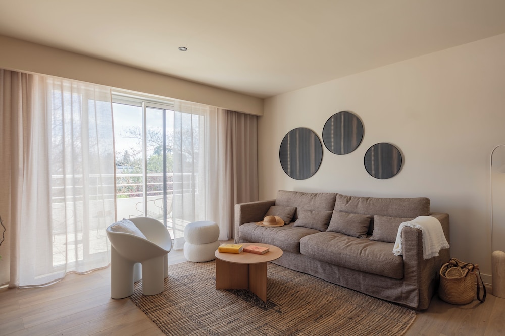 Appartement, vue jardin (200 mètres à l'entrée de l'hôtell)