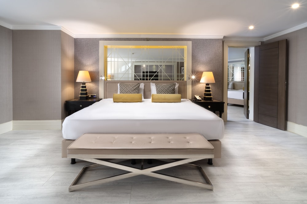 Deluxe Suite, Multiple Beds, City View (Family) photo 2