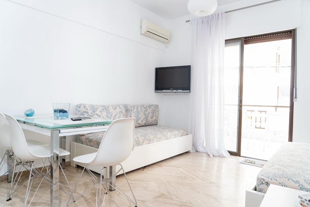Comfort Apartment, Sea View photo 3