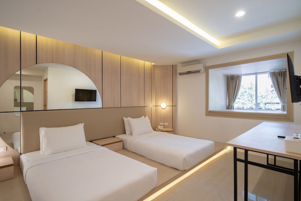 Superior Double or Twin Room - Photo 1