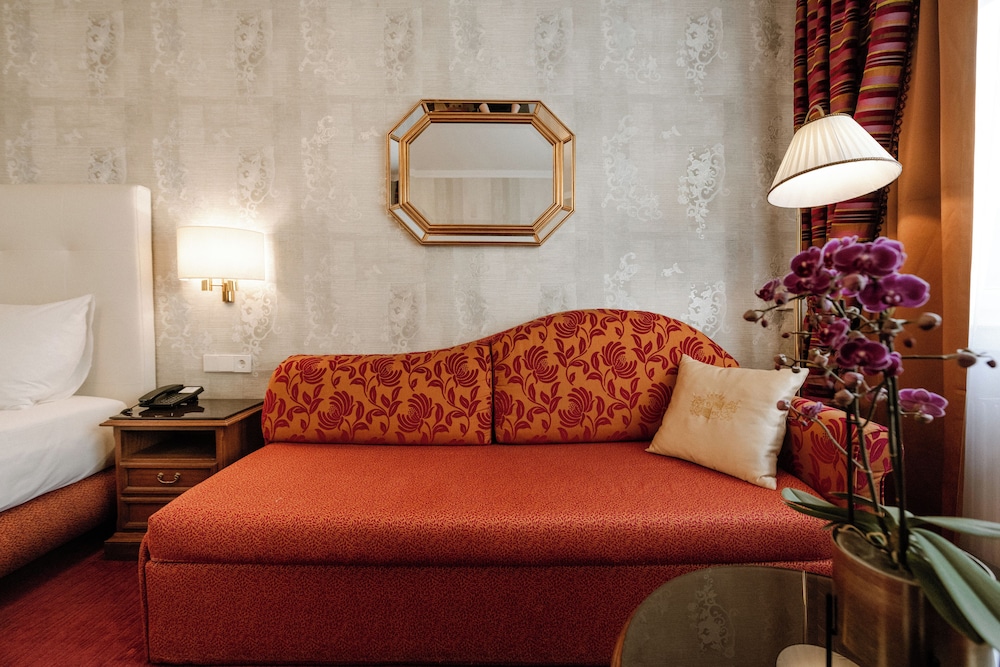 Superior Triple Room photo 2