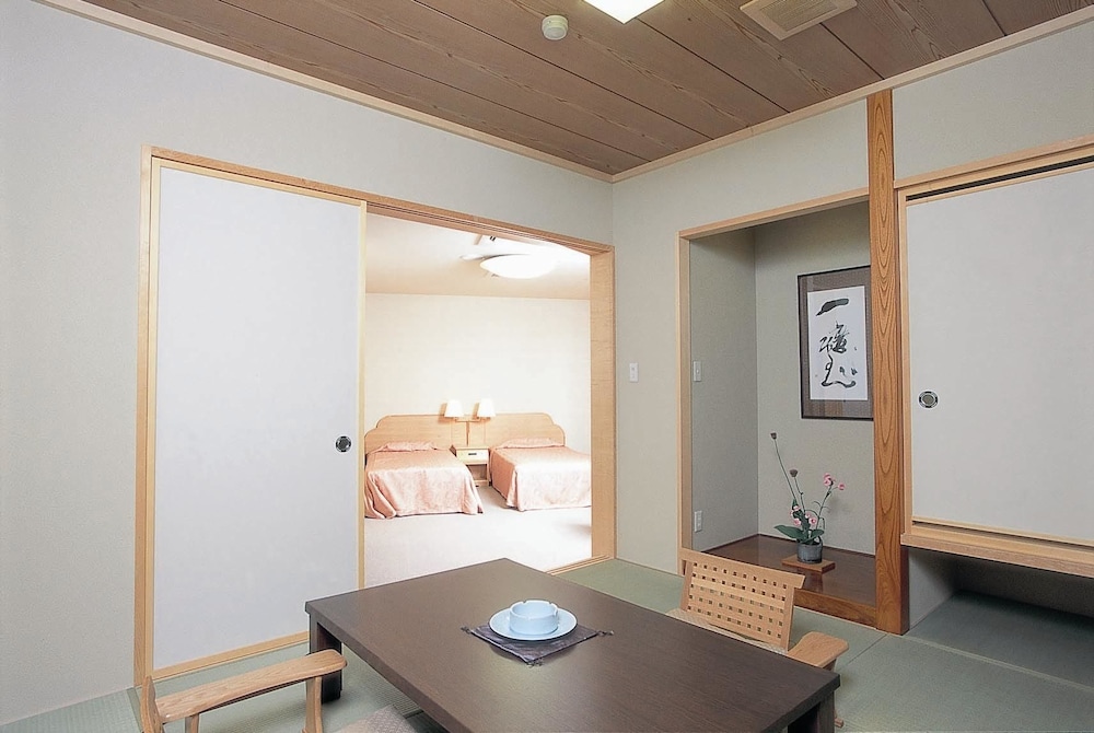 Japanese Western Style Junior Suite, with open air bath, Non Smoking photo 2