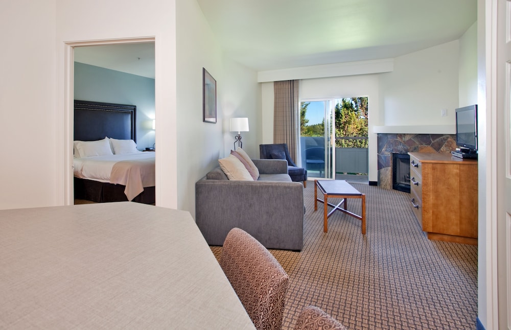 Suite, 1 Bedroom (King) - Photo 5