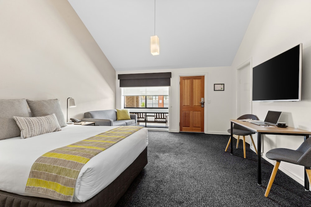 Family Suite, 2 Bedrooms - Photo 3