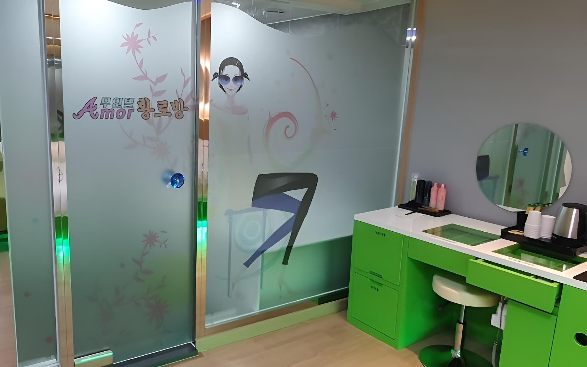 Room (Special Room) - Photo 12