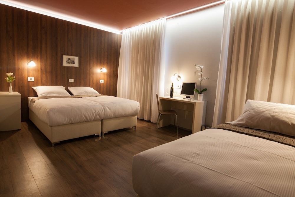 Triple Room - Photo 2
