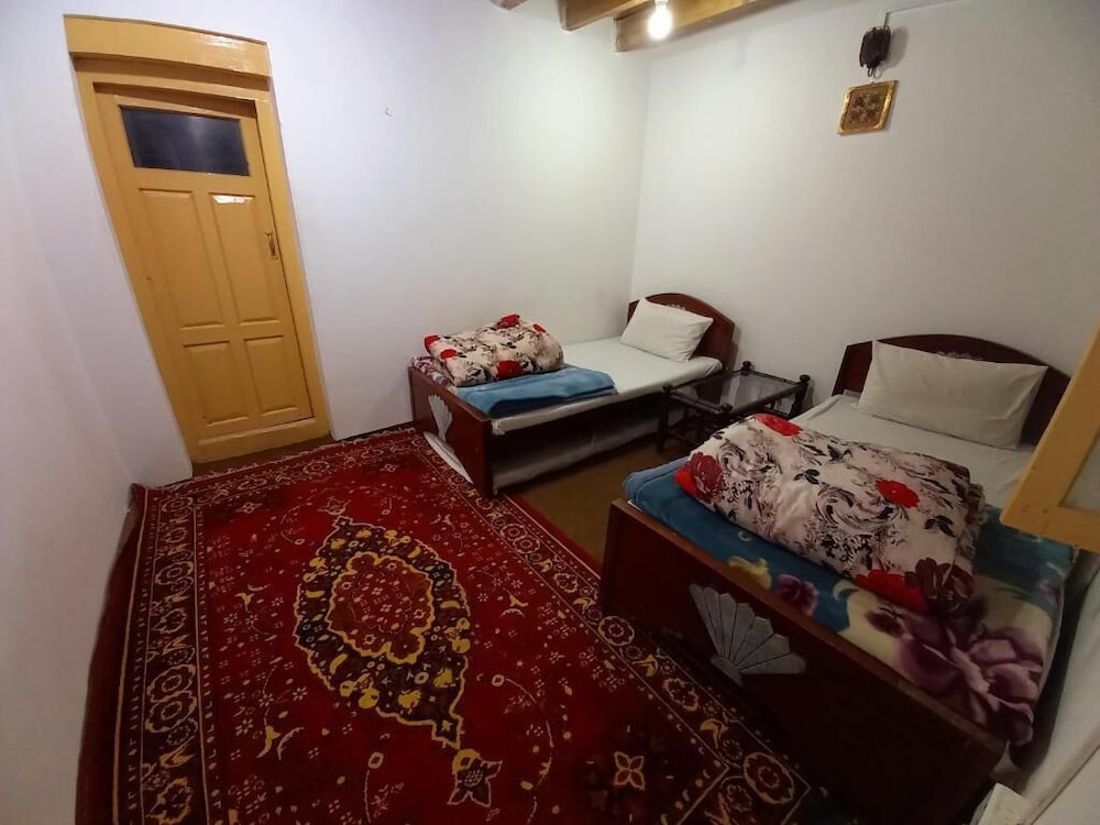 Standard Twin Room photo 2