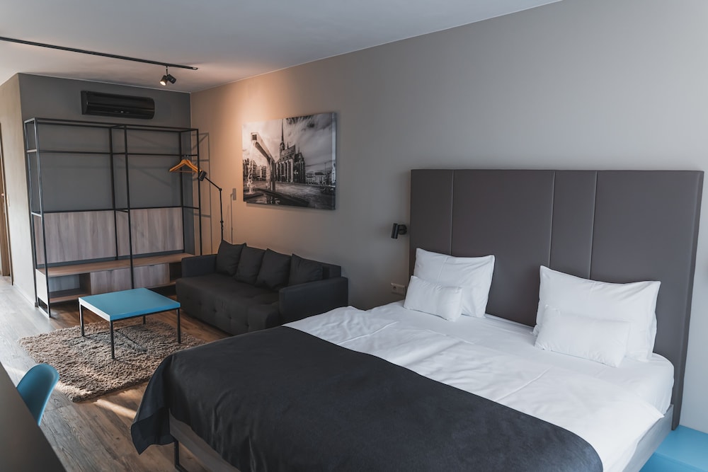 Superior Room, Balcony (Deluxe) photo 3