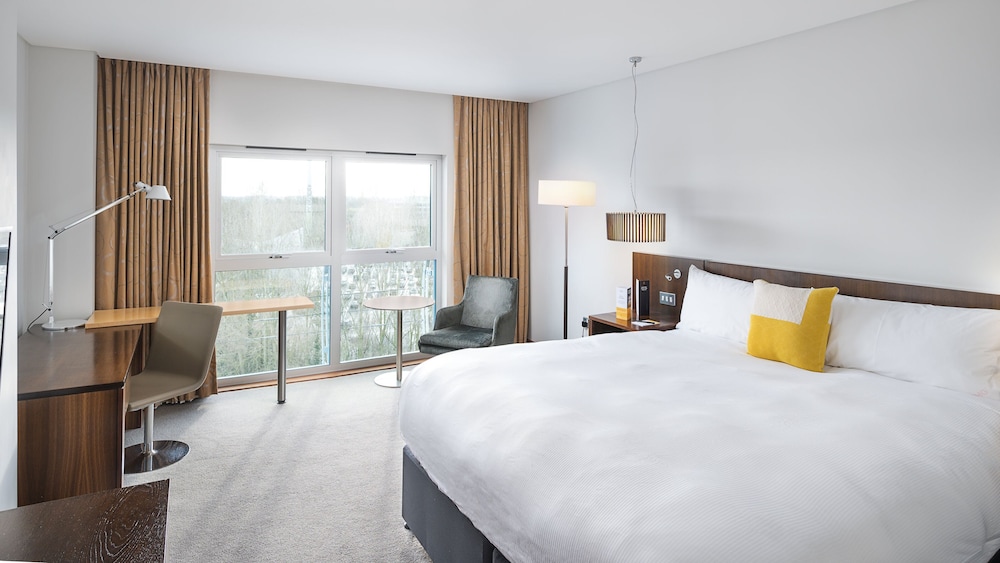 Standard Room, 1 Queen Bed - Photo 5