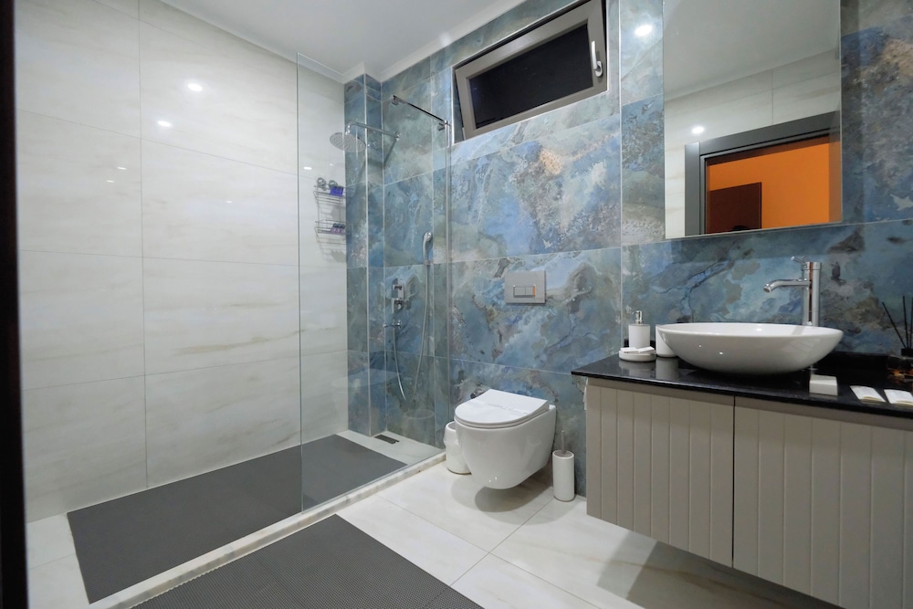 Standard Double Room - Photo 2