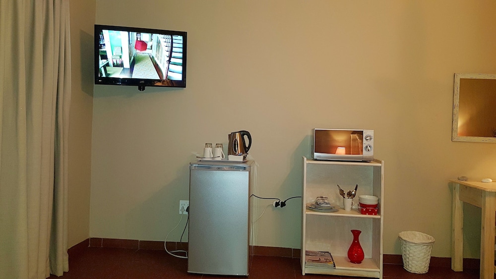 Family Room photo 2