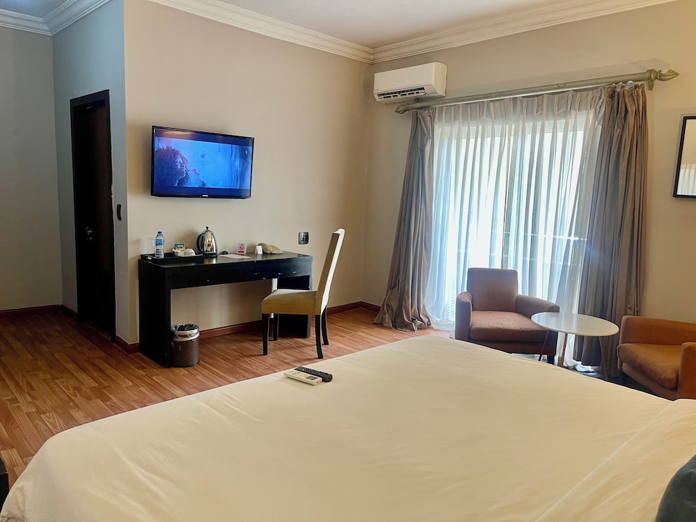Executive Room, Balcony photo 2