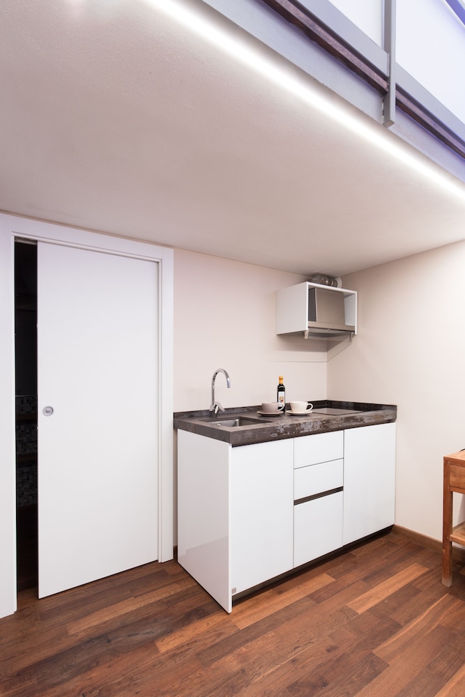 Classic Studio, Hot Tub (Mezzanine) photo 2