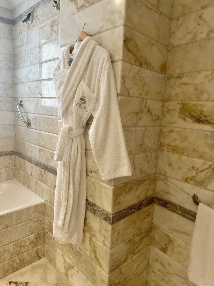 Junior Suite - Photo 12