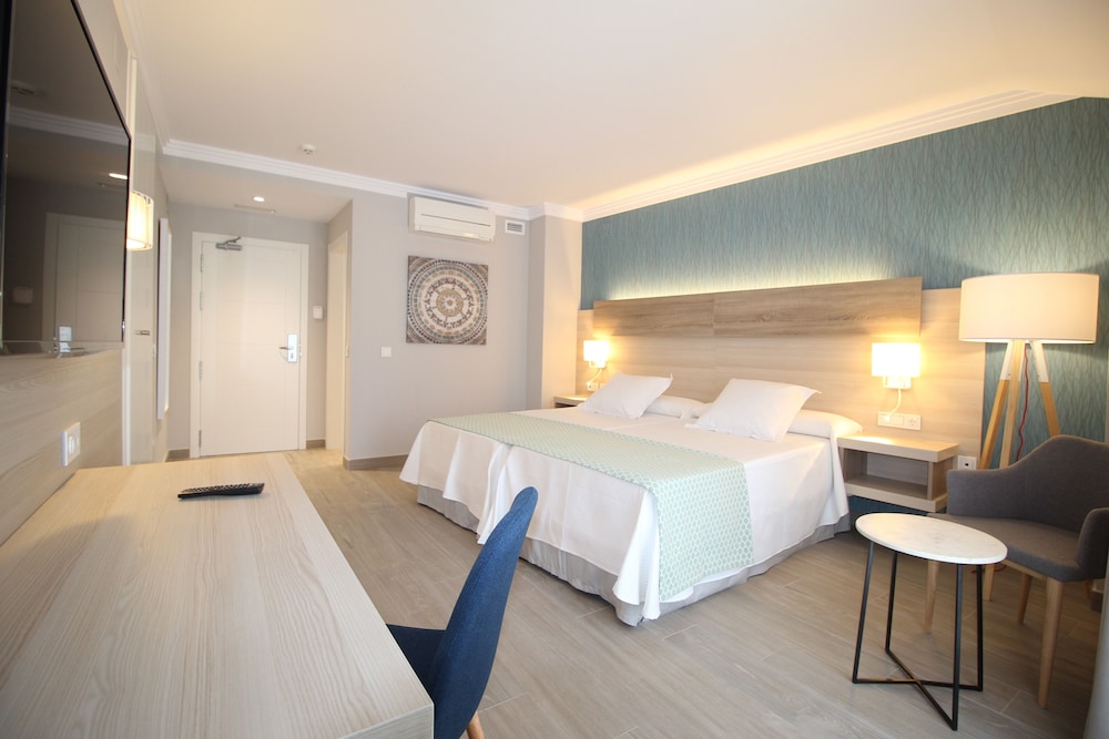 Superior Room - Photo 8