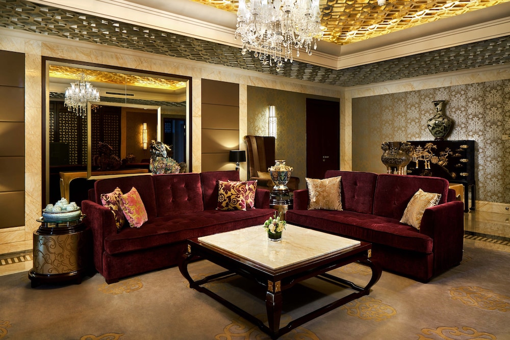 Suite, 3 Bedrooms