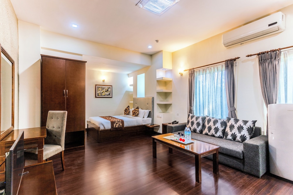 Studio Apartment with Queen Bed photo 1