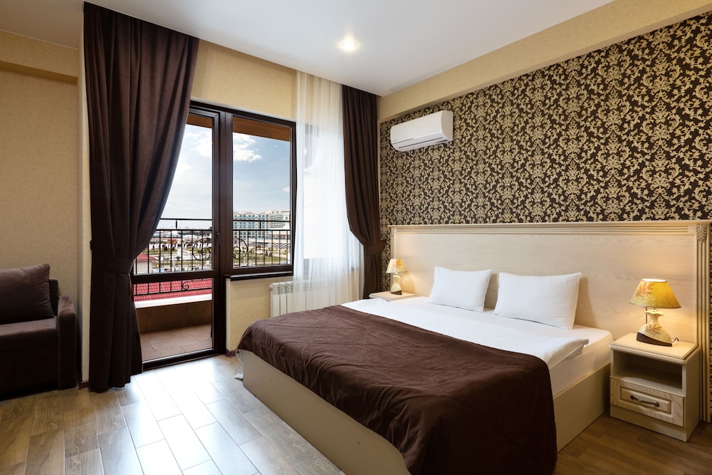 Deluxe Double Room, Balcony photo 3
