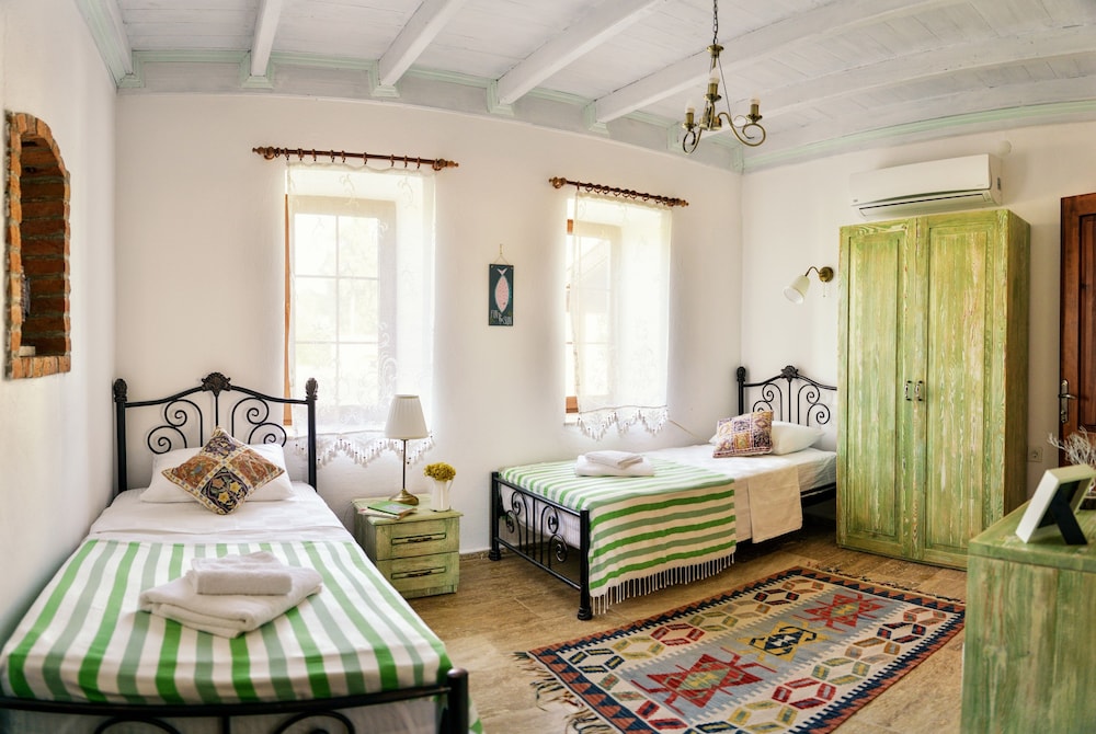 Standard Twin Room photo 1