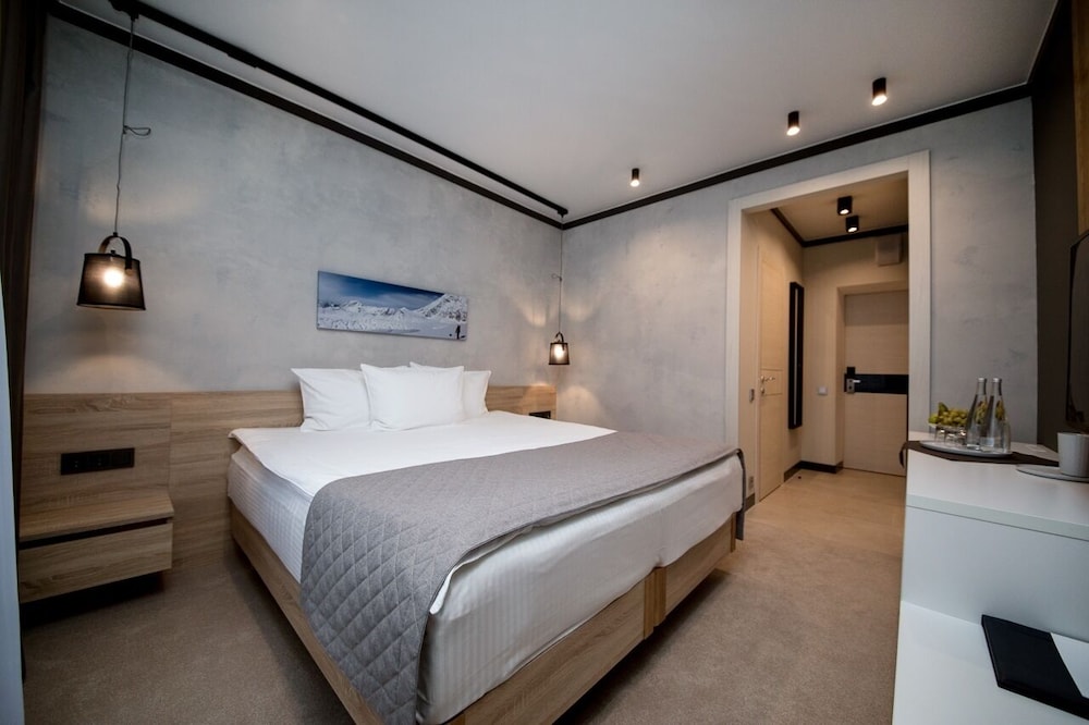 Standard Double or Twin Room photo 2