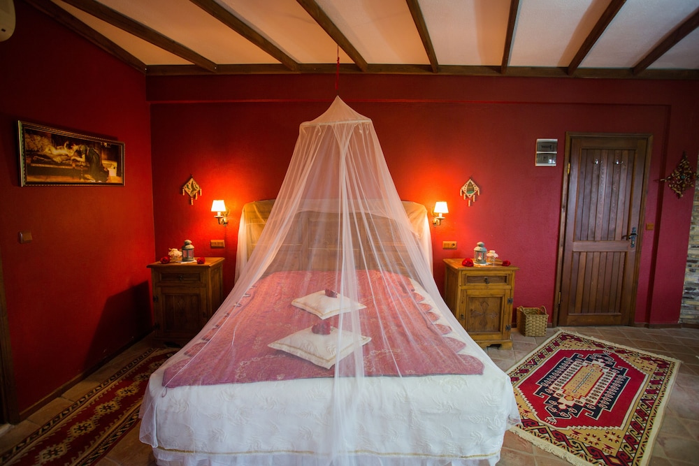 Superior Double Room - Photo 1