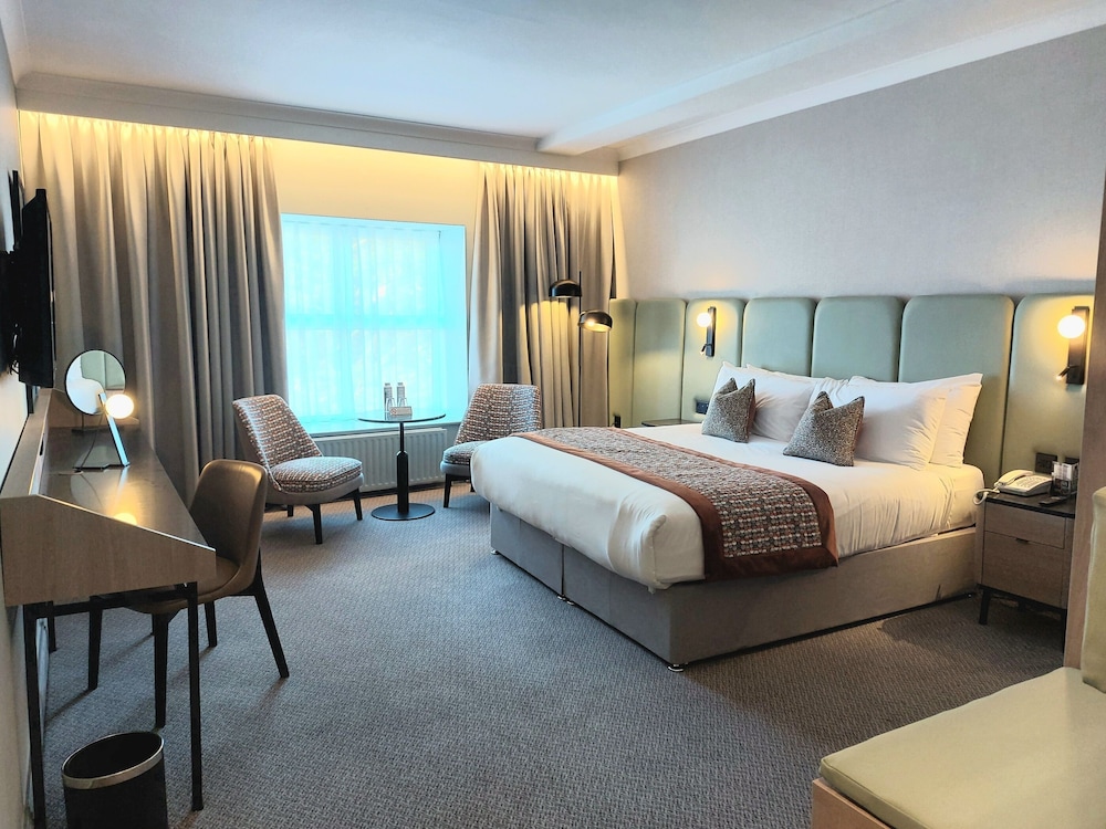 Superior Signature King with A/C
