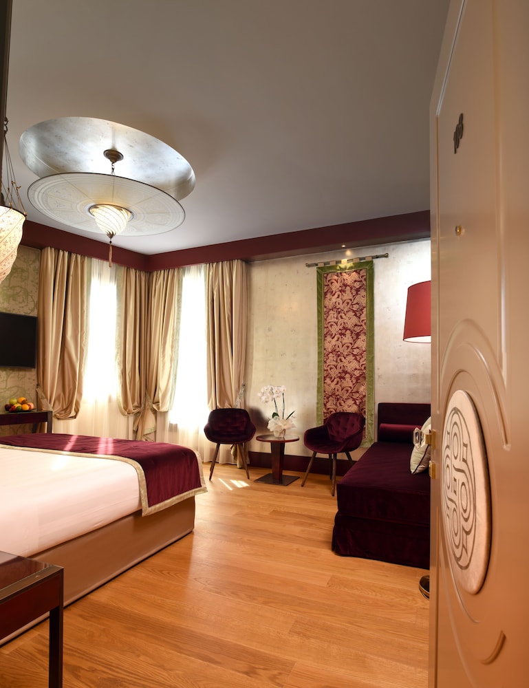 Suite, Garden View photo 3