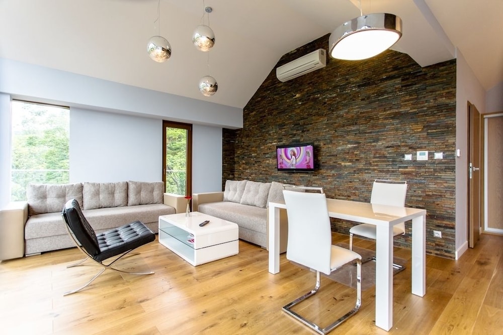 Apartment, Mountain View (260)