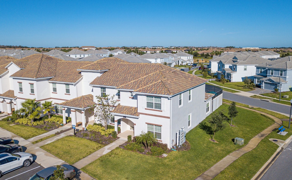 Luxurious 5 Bedroom w Pool Close to Disney 9017 Championsgateresort, 写真 16