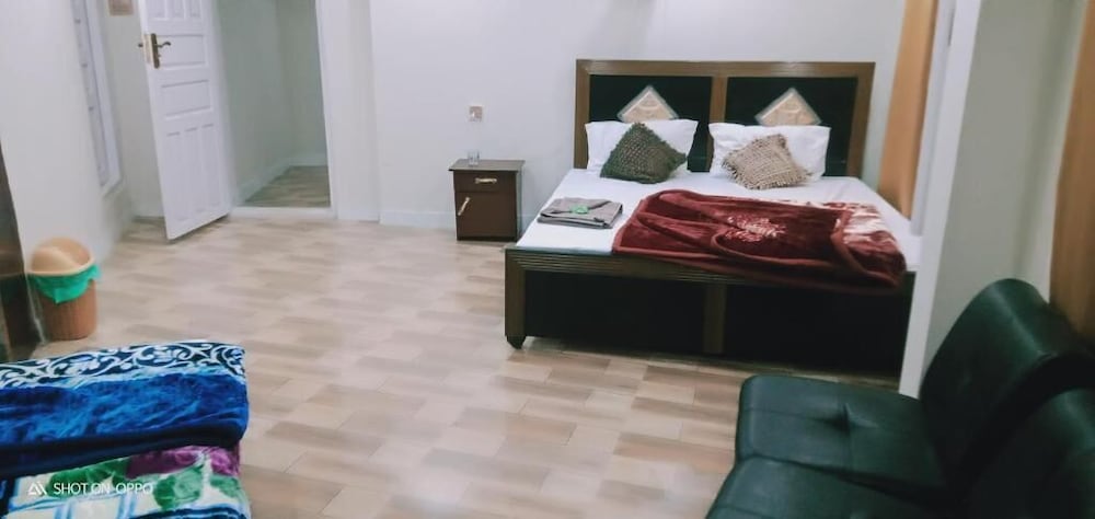 Deluxe Double Room photo 3