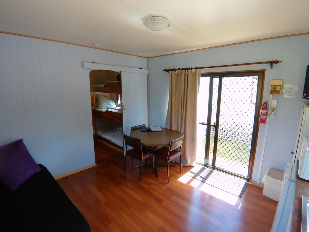 Standard Cabin, 1 Bedroom, Kitchen photo 3