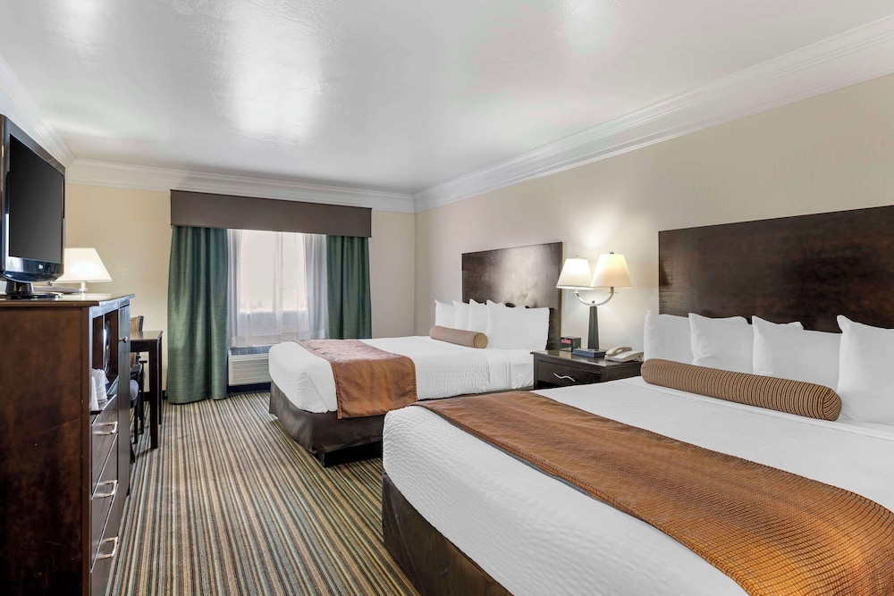 Standard Room, 2 Queen Beds, Accessible, Non Smoking photo 2