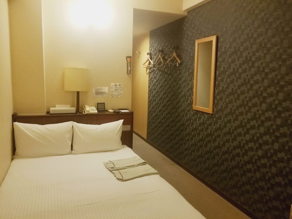 Semi-Double Room