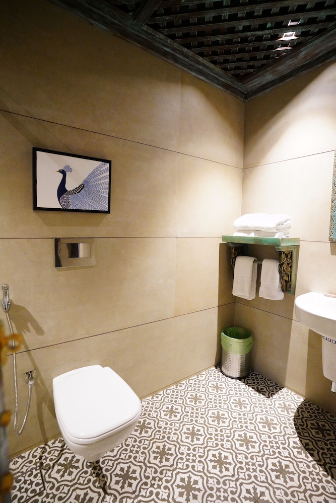 Executive Room - Photo 9