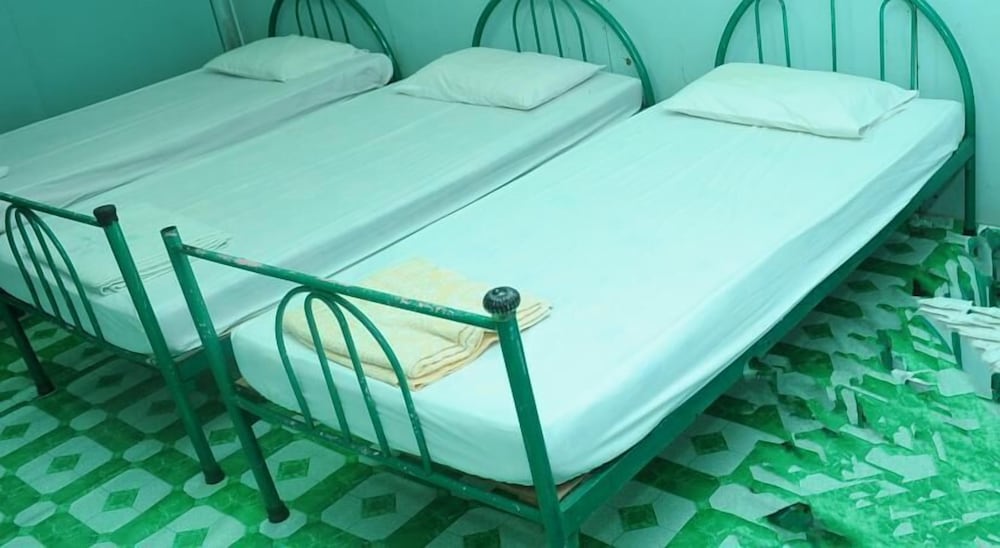 Single Bed in 3-Bed Female Dormitory photo 1