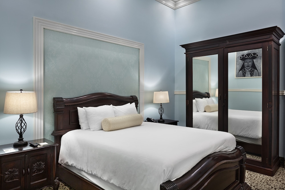 Flor - Colonial Heritage King photo 1