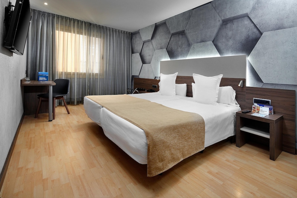 Standard Double or Twin Room (With Parking) photo 3