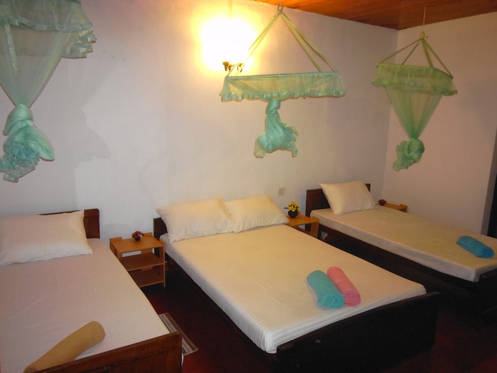 Standard Room, 1 Bedroom, Smoking, Courtyard Area photo 3