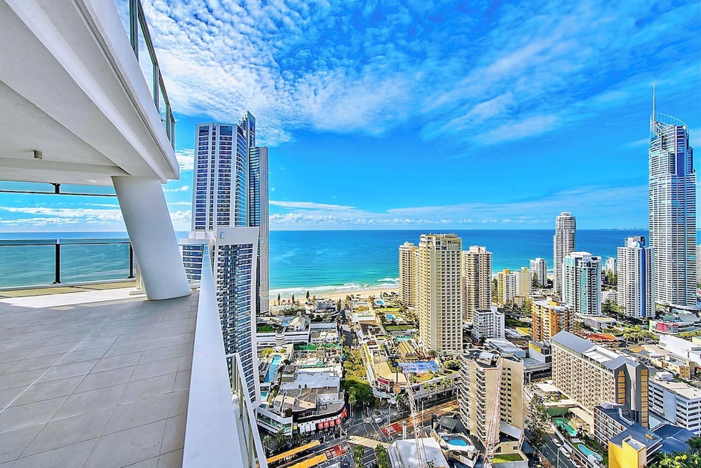 Premium Apartment, 3 Bedrooms, Kitchen, Sky Ocean View photo 1