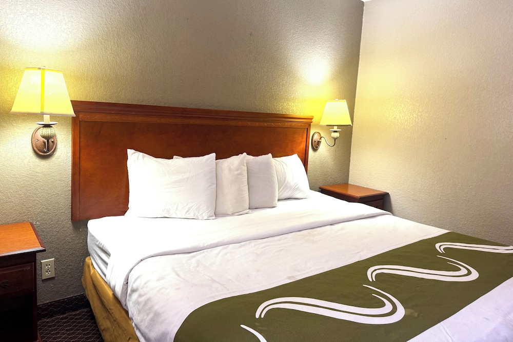 Room, 1 King Bed - Photo 1