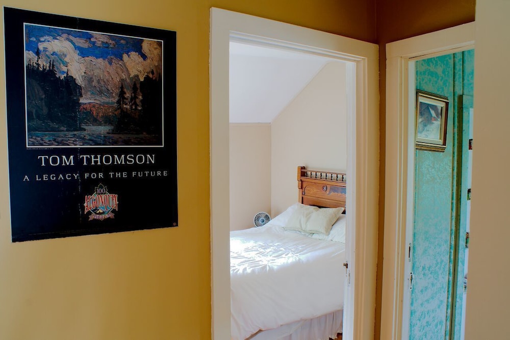Suite, 3 Bedrooms (The Watertower) photo 2