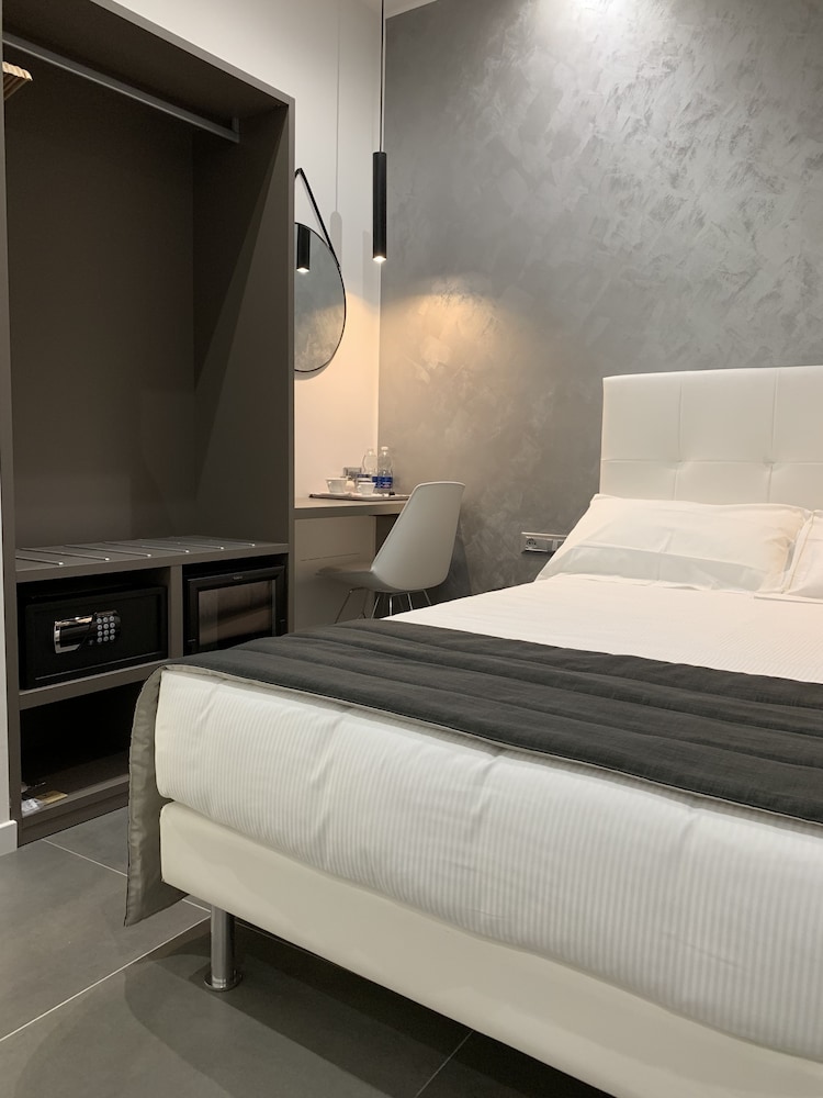 Junior Single Room